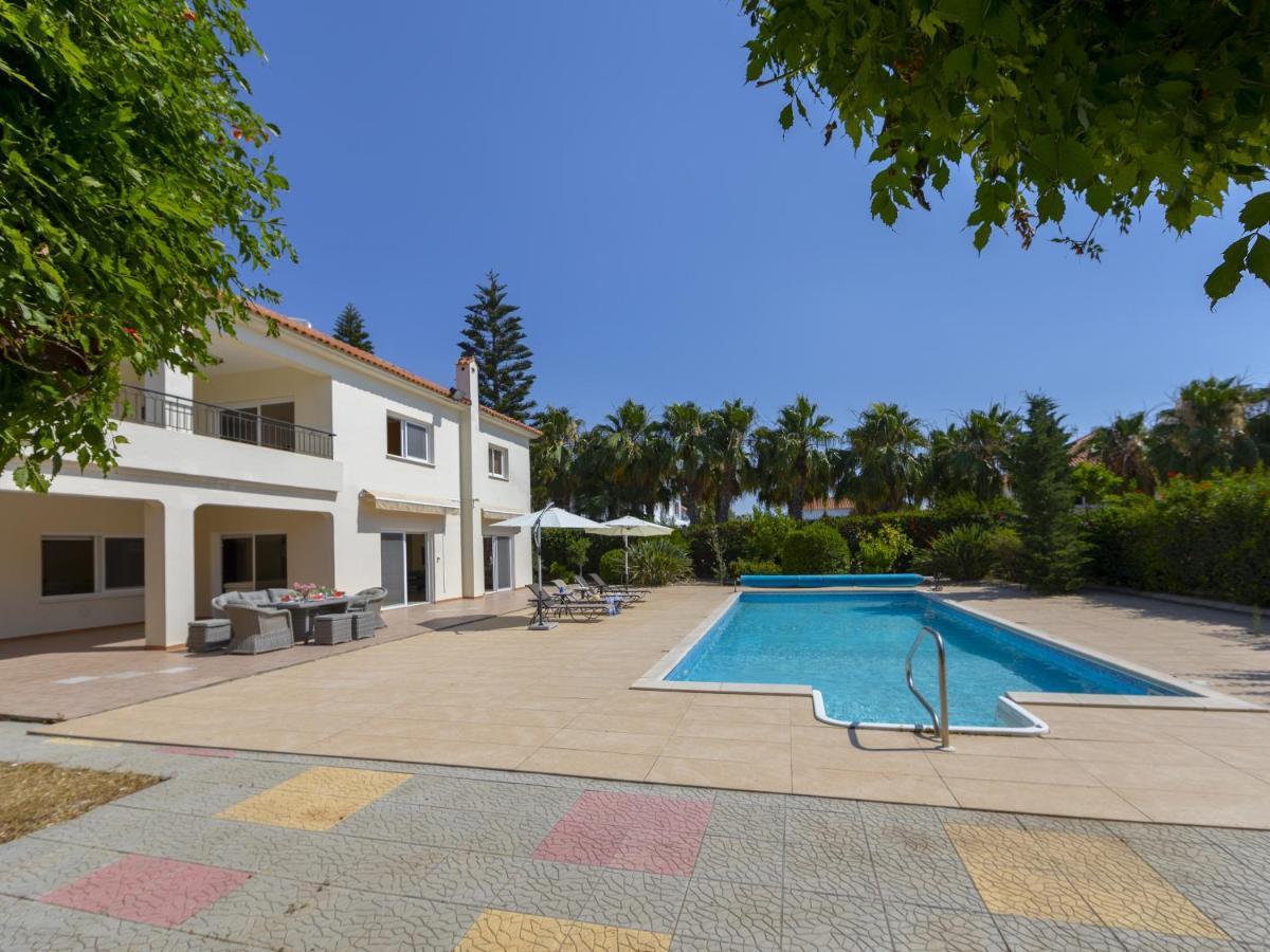 Meneou Seaside Mansion 7 Vila Larnaca Exterior foto