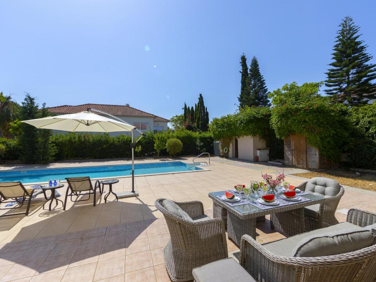 Meneou Seaside Mansion 7 Vila Larnaca Exterior foto