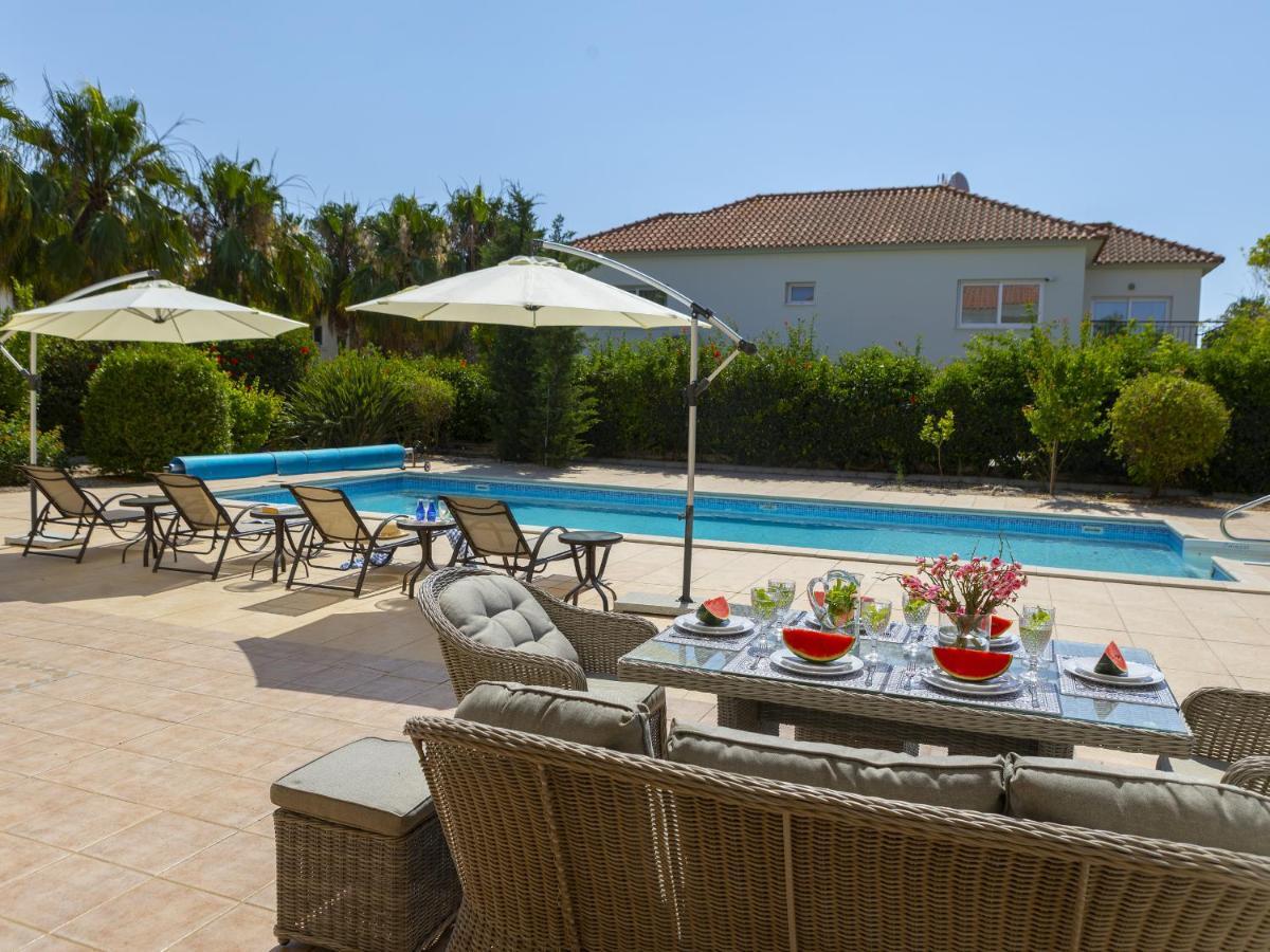 Meneou Seaside Mansion 7 Vila Larnaca Exterior foto